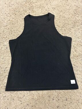 Vuori All The Feels Crew - Small, never worn